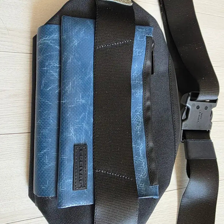 [BUNJANG] Freitag F655 Dixon Sling Bag / 프라이탁 슬링백 F655 딕슨