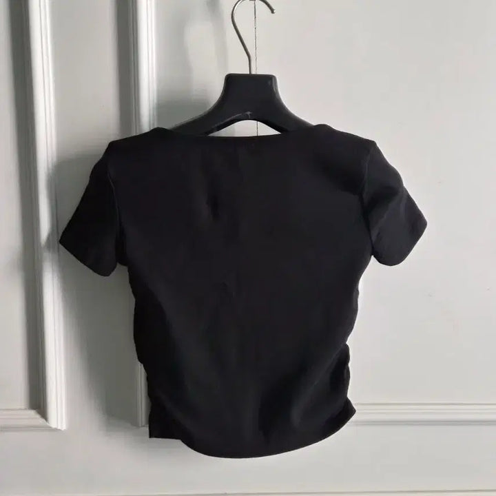 [BUNJANG] ZARA Black Square Neck Cropped T-Shirt / 블랙 스퀘어넥 크롭 티셔츠/ZARA
