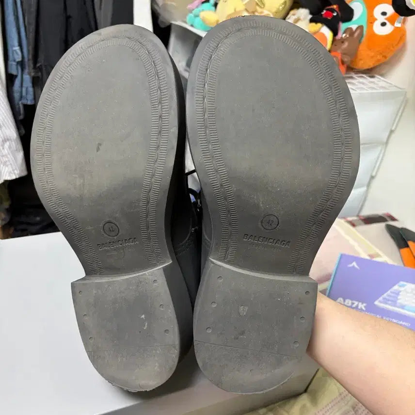 [SOLD OUT] 발렌시아가 스테로이드 블랙 42size 판매