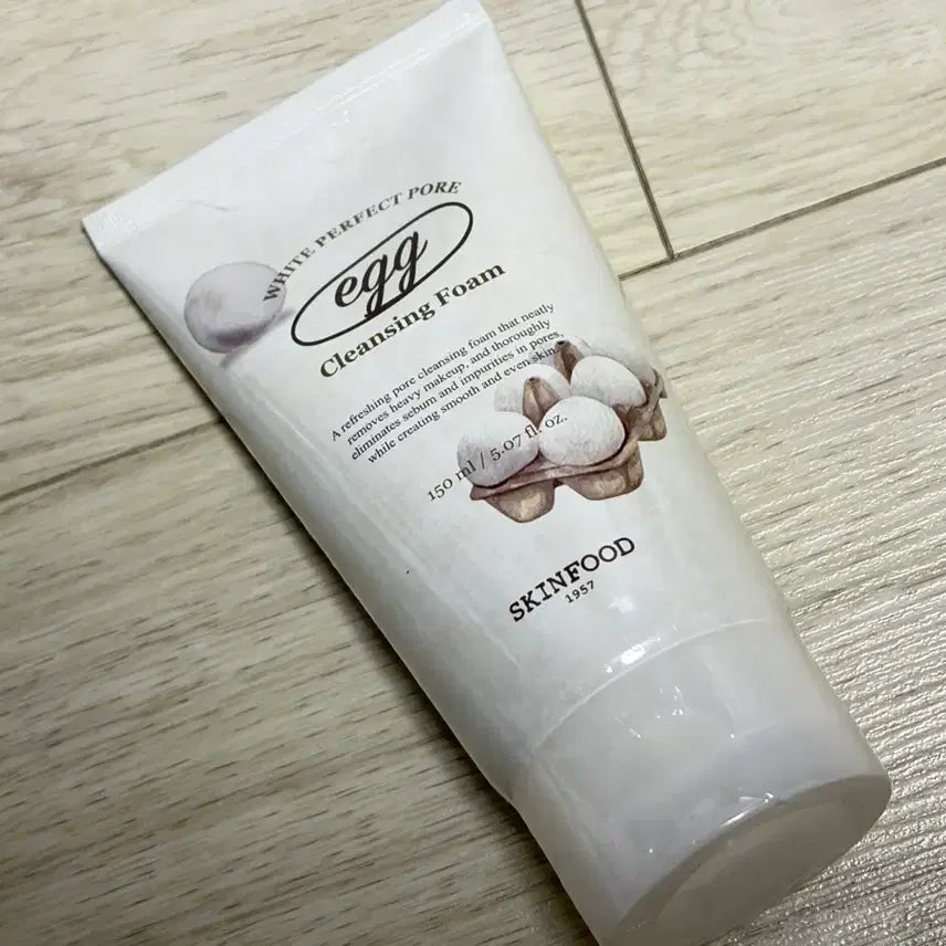 [SOLD OUT] [새상품]스킨푸드 에그 화이트 퍼펙트 포어 클렌징폼 150ml