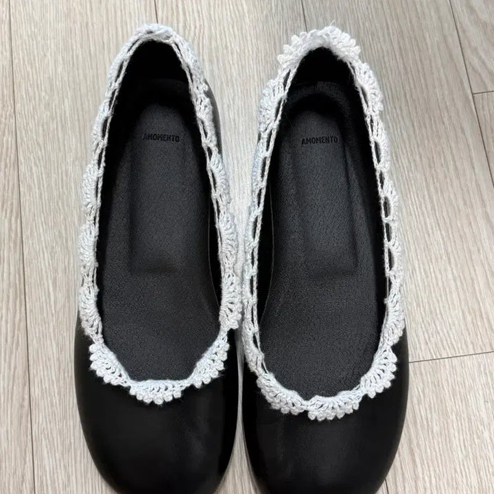 [BUNJANG] Amomento Crochet Lace Flats - Mix, Size 37 / 아모멘토 Crochet Lace Flats, Mix 37사이즈