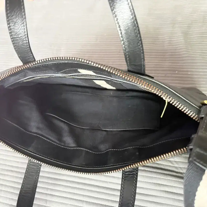 [BUNJANG] Bally Leather Briefcase Bag / 발리 가방 판매