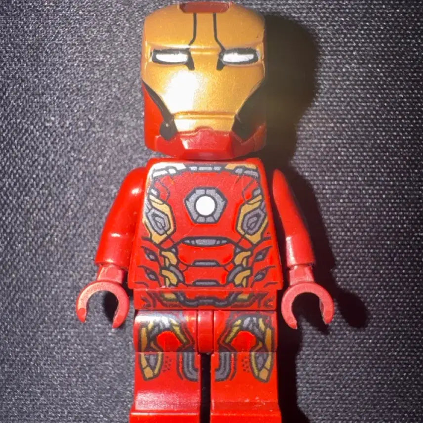 [BUNJANG] LEGO Iron Man Mark 43 Figure / 레고 아이언맨 마크43 피규어