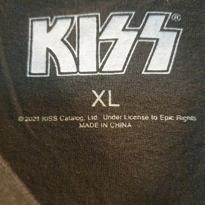[BUNJANG] KISS Official Licensed T-Shirt / 레전더리 밴드! KISS. 오피셜굿즈. 정품 티셔츠.