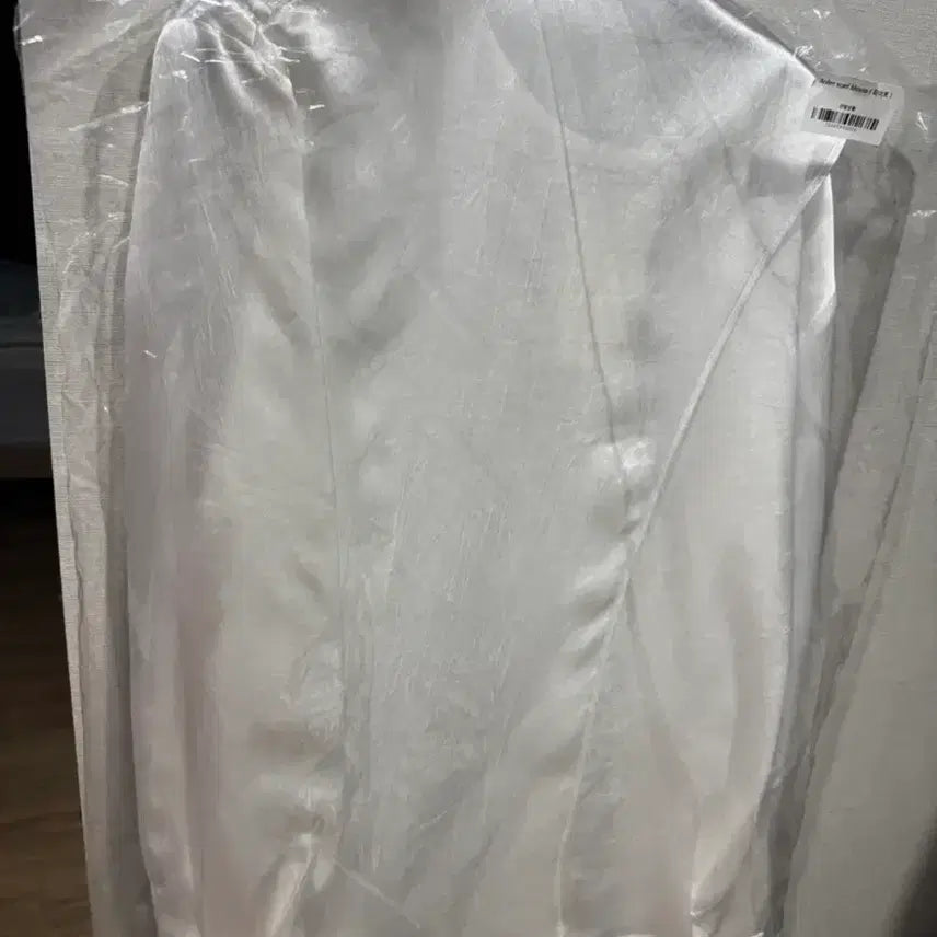 [BUNJANG] Lugner Arden Blouse / 루그너 아르덴 블라우스