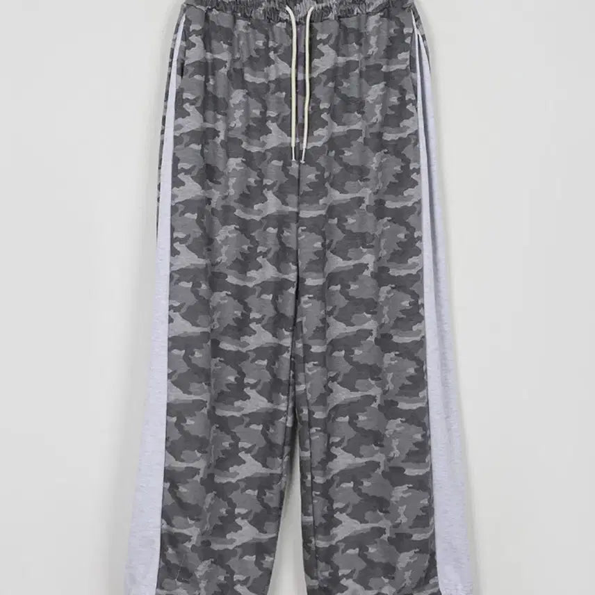 [BUNJANG] Color Block Two-Way Training Wide Pants Jogger Pants / 카모 배색 투웨이 트레이닝 와이드 팬츠 카모팬츠 조거팬츠