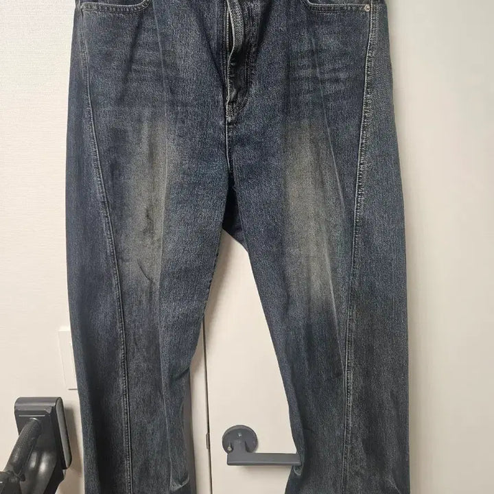 [BUNJANG] Junn. J 25FW Oblique Denim Pants Size 52 / [준지]25fw 더티 오블리크 데님 팬츠 팝니다(52)