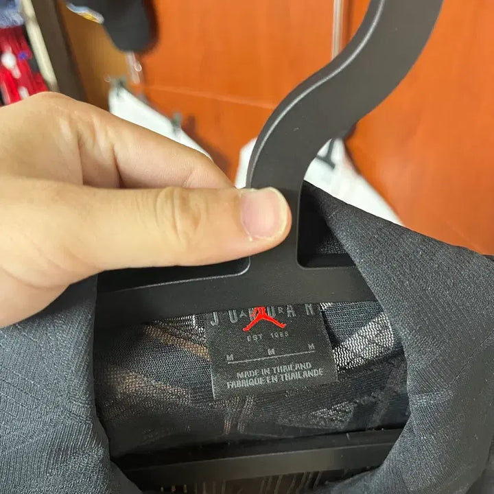 [BUNJANG] Nike Jordan Half Sleeve Shirt Black / 나이키 조던 반팔 셔츠 블랙