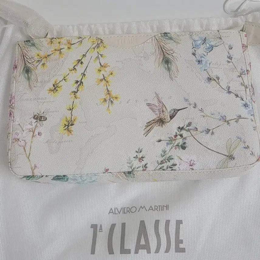 [BUNJANG] Alviero Martini 1A Classe Flower Clutch Bag / 알베로 마르티니 1A클라쎄 플라워 클러치백