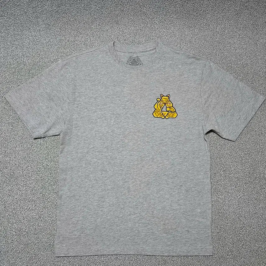 [BUNJANG] Palace Lucky P3 T-Shirt Grey S / [S 사이즈] 정품 팔라스 럭키 P3 티셔츠 그레이 - 새상품급