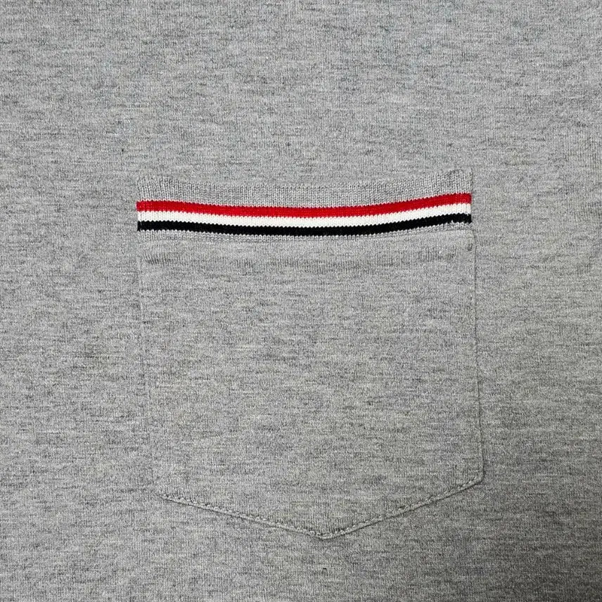[BUNJANG] Thom Browne Tricolor Pocket T-Shirt Grey Size 2 / [2 사이즈] 정품 톰브라운 삼선 포켓 반팔 티셔츠 그레이
