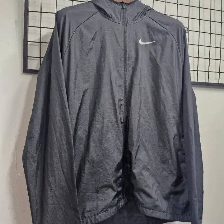 [BUNJANG] Nike Essential Hooded Windbreaker Jacket XXL / 110XXL 나이키 에센셜 후드 바람막이 자켓.