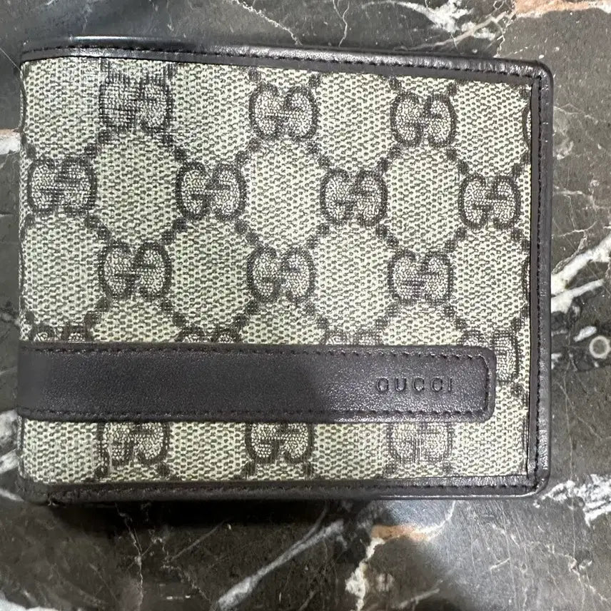 [BUNJANG] Gucci GG Supreme Bifold Wallet / 구찌 GG 수프림 반지갑