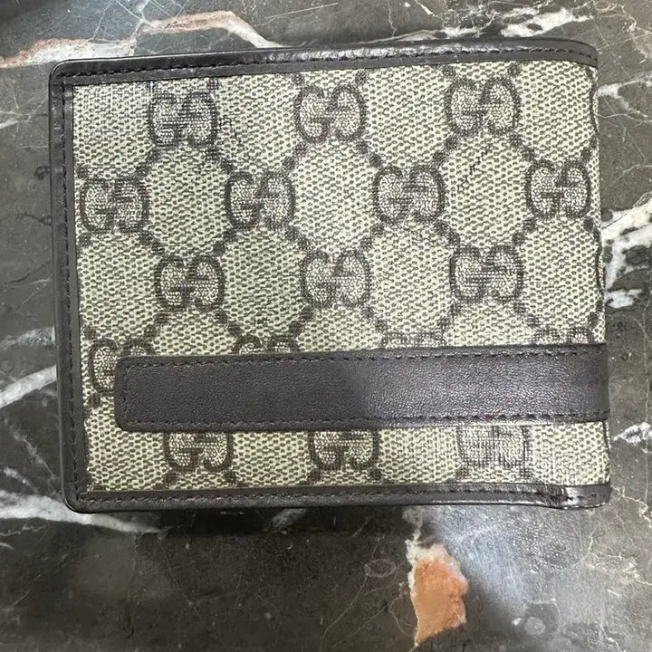 [BUNJANG] Gucci GG Supreme Bifold Wallet / 구찌 GG 수프림 반지갑