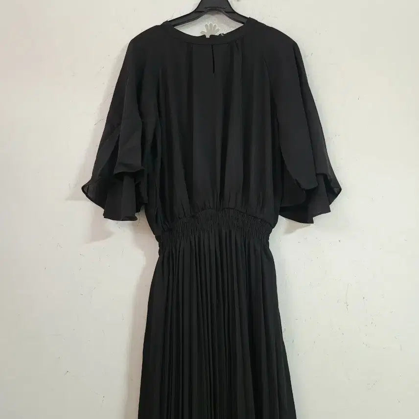 [BUNJANG] Black Pleated Long Dress / 블랙 플리츠 롱 원피스