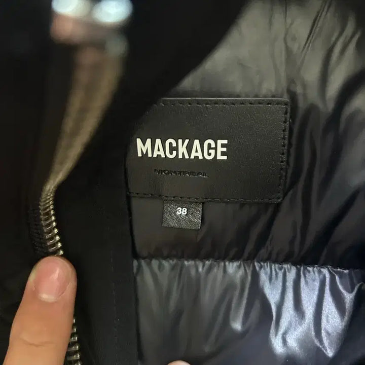 [BUNJANG] MACKAGE Dixon Silver Fox Fur Parka Size 38 / 맥케이지 딕슨 실버퍼 38사이즈