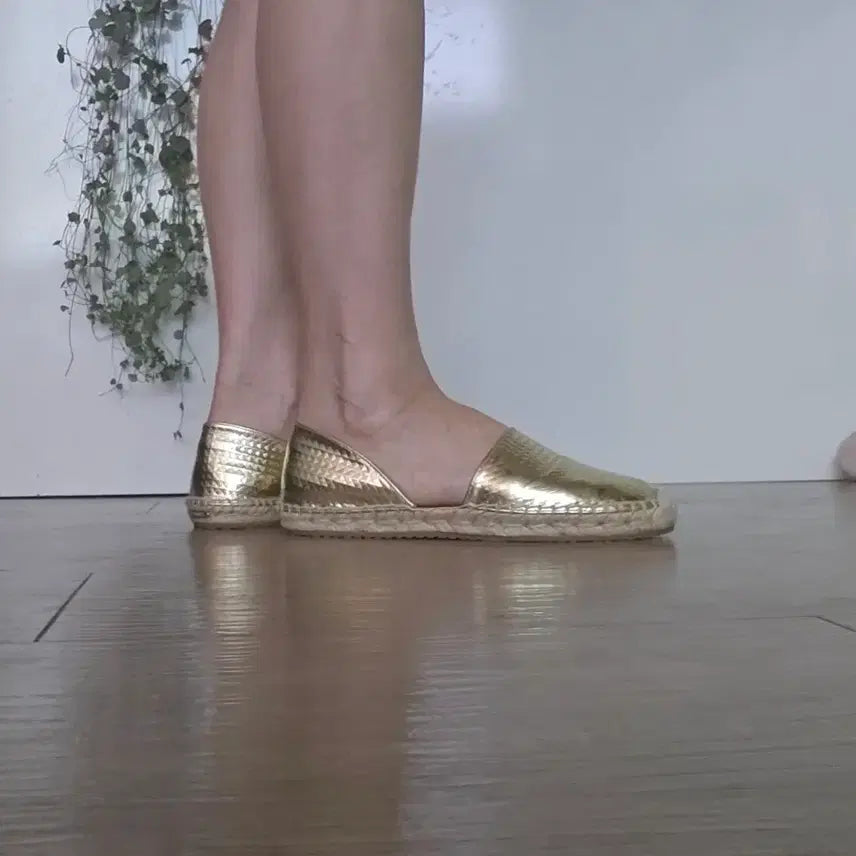 [BUNJANG] Jimmy Choo Gold Leather Espadrille Flats Size 38 / 지미추[정품]플랫슈즈[에스파듀]/38