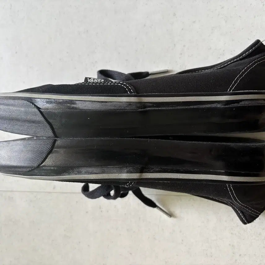 [BUNJANG] Vans x Worksout Authentic Reissue 44 Black Silver Sneakers / 반스 x 웍스아웃 어센틱 리이슈44 블랙 실버 운동화 280