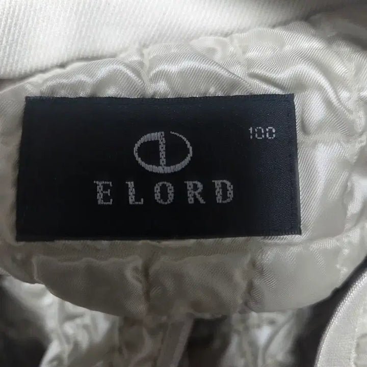 [BUNJANG] Elord Quilted Jacket Beige / 엘로드 퀼팅 자켓  베이지 66-77
