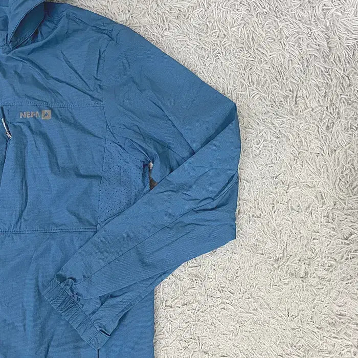[BUNJANG] NEPA Spring/Summer Hooded Windbreaker Jacket Size 100 / 네파 춘하 바람막이 점퍼 후드탈착 100