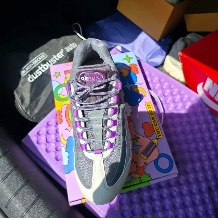 [BUNJANG] Nike Air Max 95 Sneakers (Size 285/290) / 에어맥스95 285