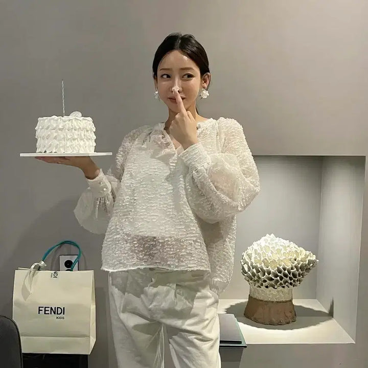 [BUNJANG] Assemblage Fleur Volume Blouse / 아상블라주 블라우스 새상품 fleur volume blouse 새상품
