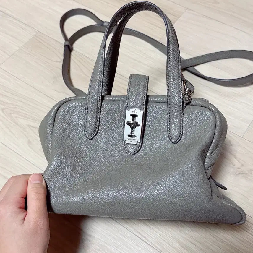 [BUNJANG] Vunque Tork Tote Bag / 분크 토크 토트백