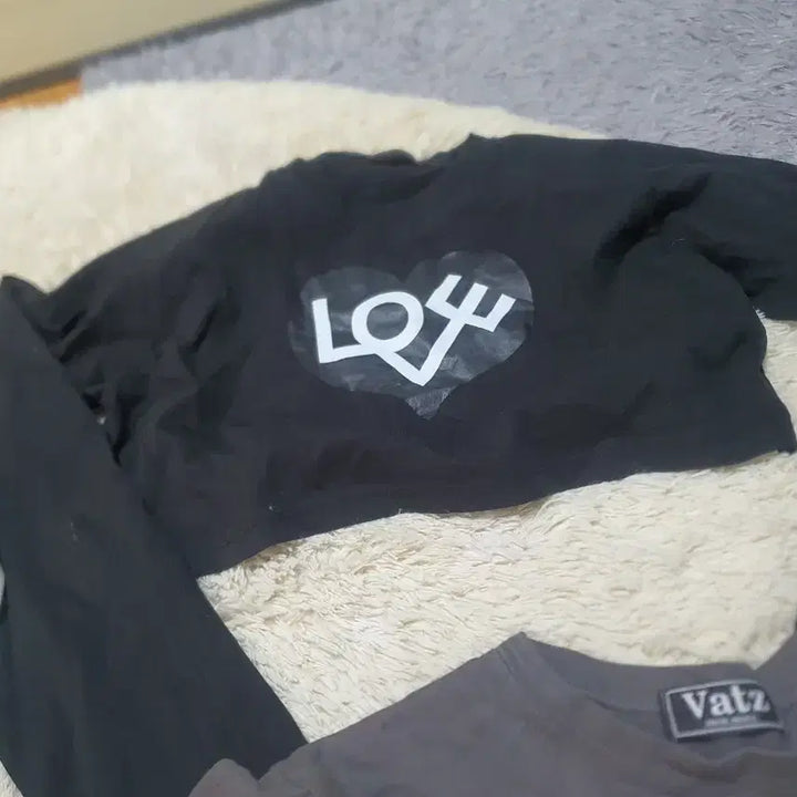 [BUNJANG] Crop Sweatshirts Set - 4 Designs / 일괄가격/다양한 디자인의 크롭 맨투맨 4종을 판매해요네이비, 블랙, 아