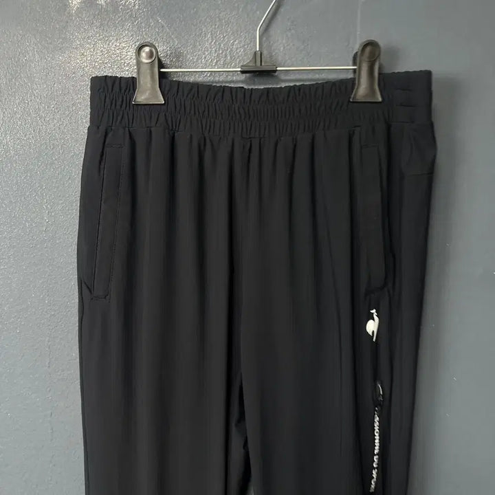 [BUNJANG] Le Coq Sportif Logo Black Nylon Training Jogger Pants / M 르꼬끄 로고 블랙 나일론 트레이닝 조거팬츠