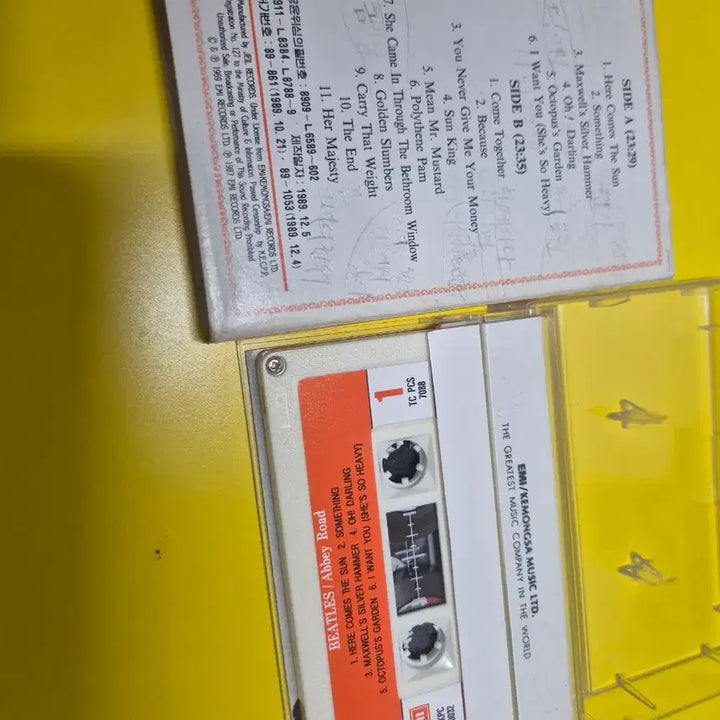 [BUNJANG] The Beatles Abbey Road Cassette Tape / 비틀즈 Abbey Road 카세트 테이프