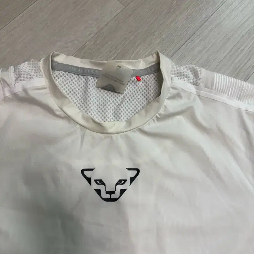 [BUNJANG] Dynafit Tech Fit Top Size 100 / 다이나핏 테크핏 판매합니다!
