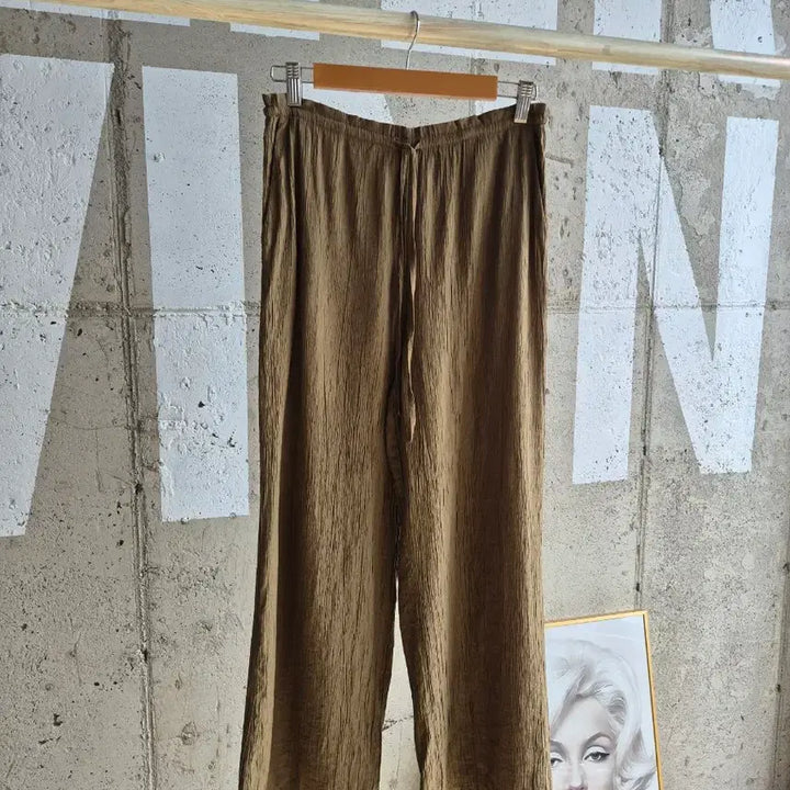 [SOLD OUT] 자라 시원 주름 와이드팬츠