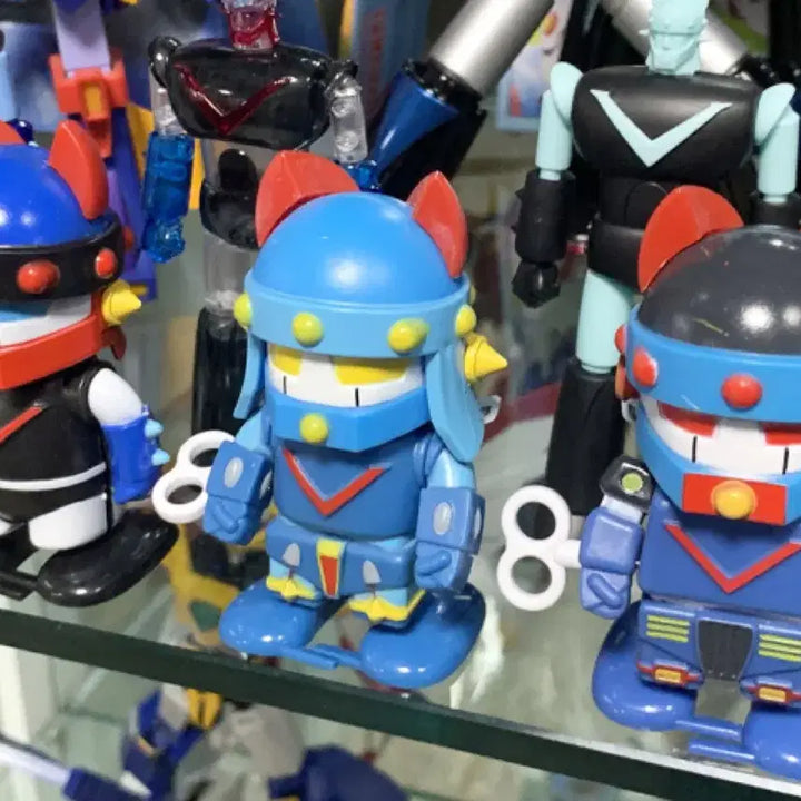 [SOLD OUT] 새상품) 로보트태권브이 태엽피규어
