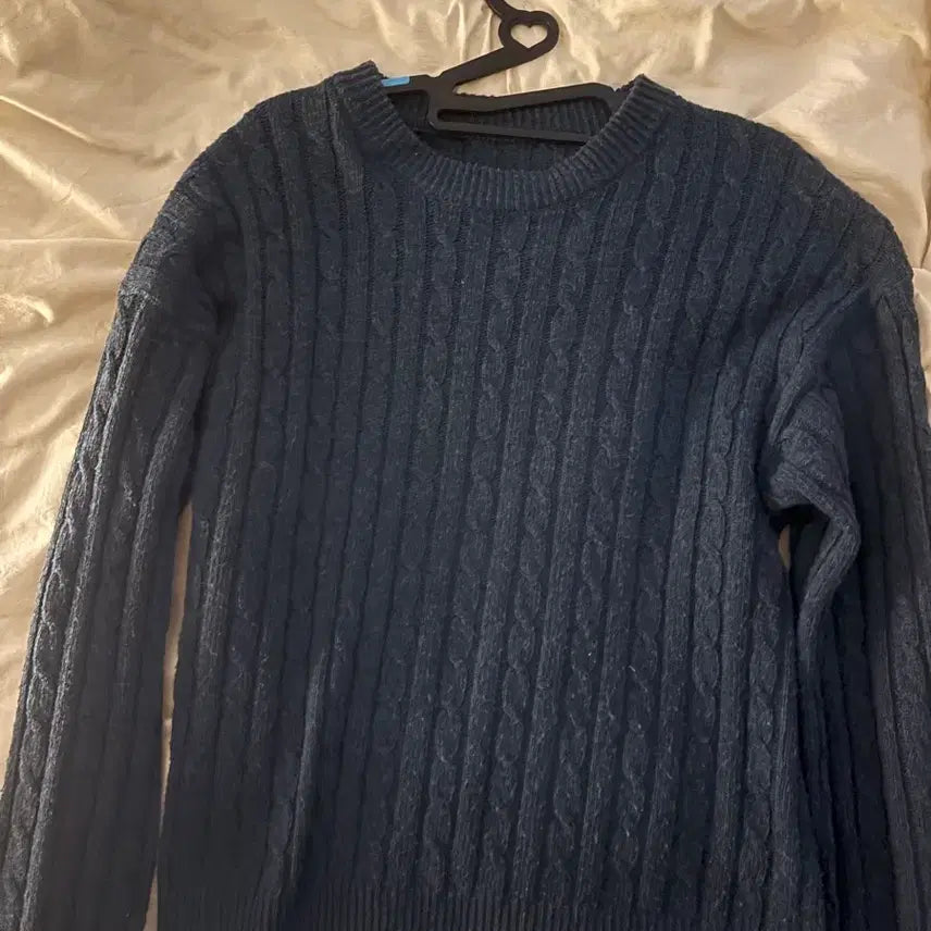 [BUNJANG] Navy Twist Knit Long Sleeve Sweater / 꽈배기 니트 긴팔