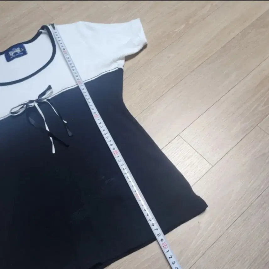 [SOLD OUT] 예쁜 블루톤 프릴 블라우스
