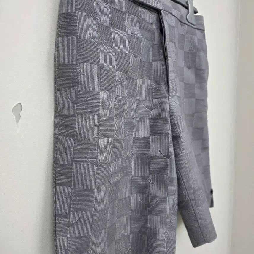 [BUNJANG] Thom Browne Anchor Pattern Shorts Grey / 톰브라운 앵커 패턴 반바지 그레이
