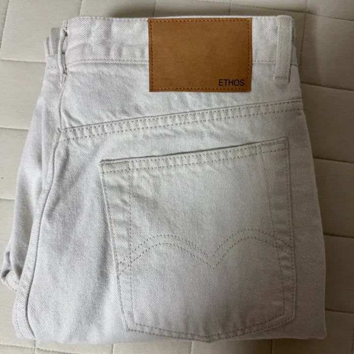 [BUNJANG] Ethos Cream Denim Pants / 에토스 데님 크림