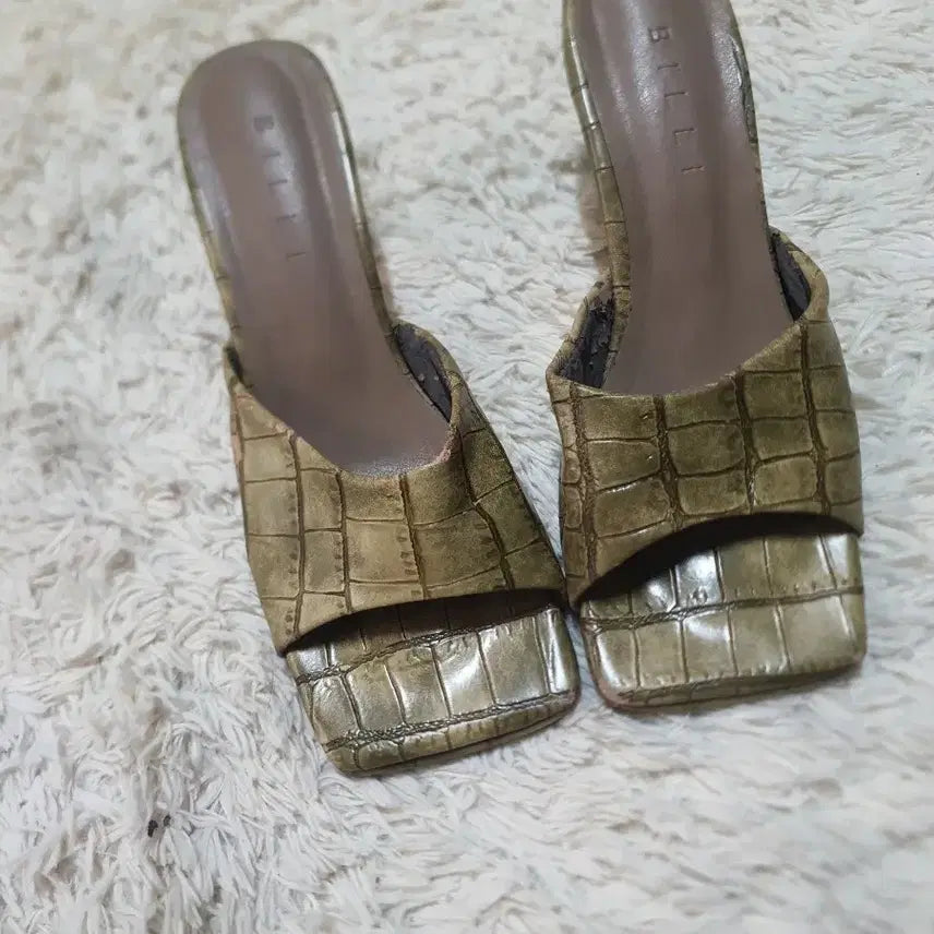 [BUNJANG] Billi Crocodile Pattern Mules Sandals / Billi 악어패턴 뮬 샌들