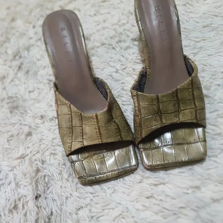 [BUNJANG] Billi Crocodile Pattern Mules Sandals / Billi 악어패턴 뮬 샌들