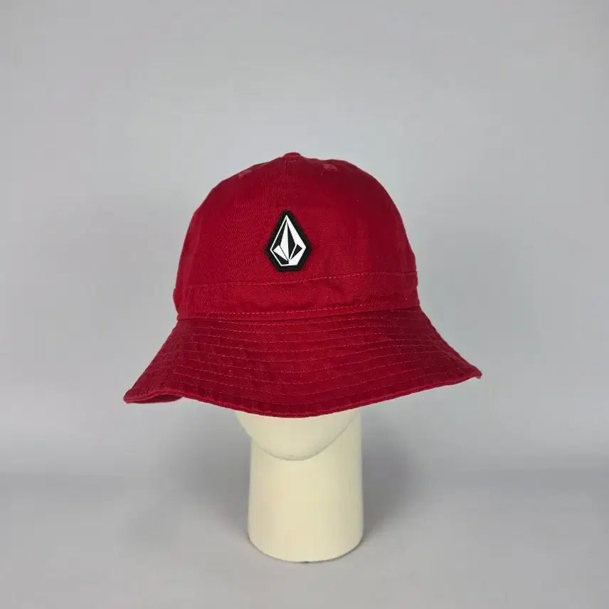 [BUNJANG] New Era x Volcom Bucket Hat Red 57cm / 뉴에라x볼컴 버킷햇 레드 57cm. 0407