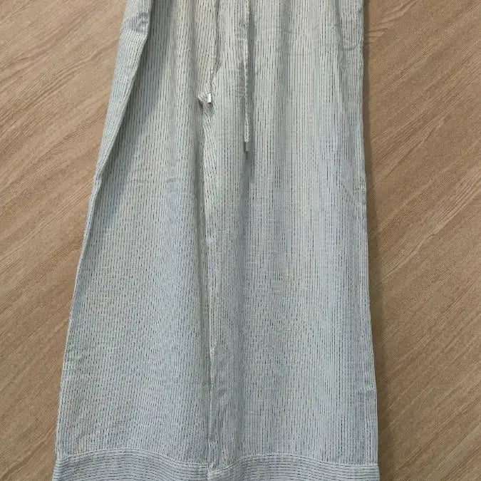 [BUNJANG] Zara Ivory Stripe Long Pants / 자라 아이보리 스트라이프 롱 바지
