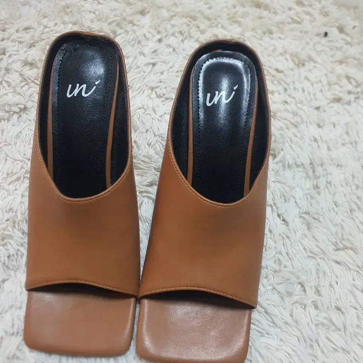 [BUNJANG] Uni Camel Brown Mule Slippers / uni 캐멀 브라운 뮬 슬리퍼