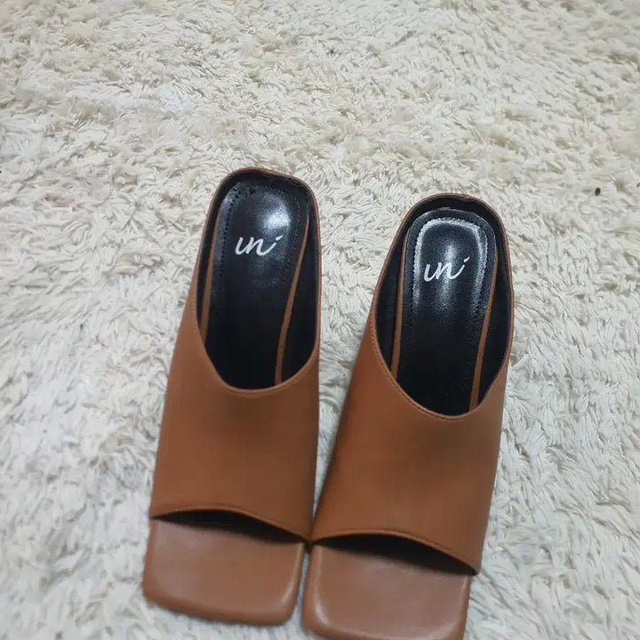 [BUNJANG] Uni Camel Brown Mule Slippers / uni 캐멀 브라운 뮬 슬리퍼