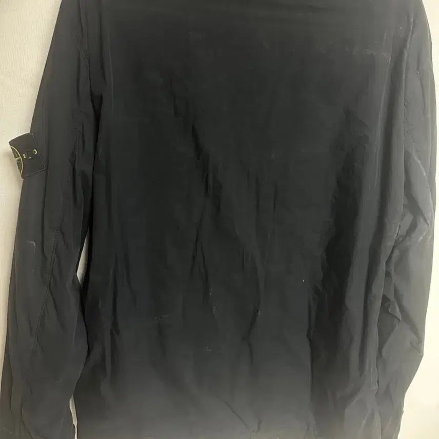 [SOLD OUT] 스톤아일랜드 와펜 오버셔츠 20fw 블랙 xl 집업