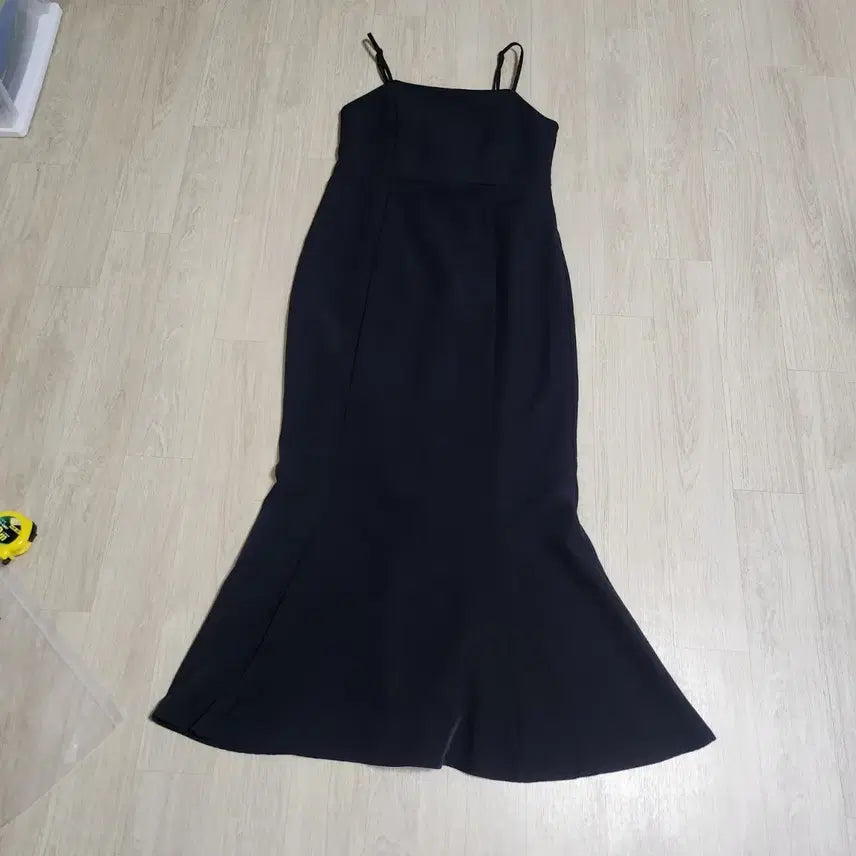[SOLD OUT] 뷔스티에 머메이드롱원피스