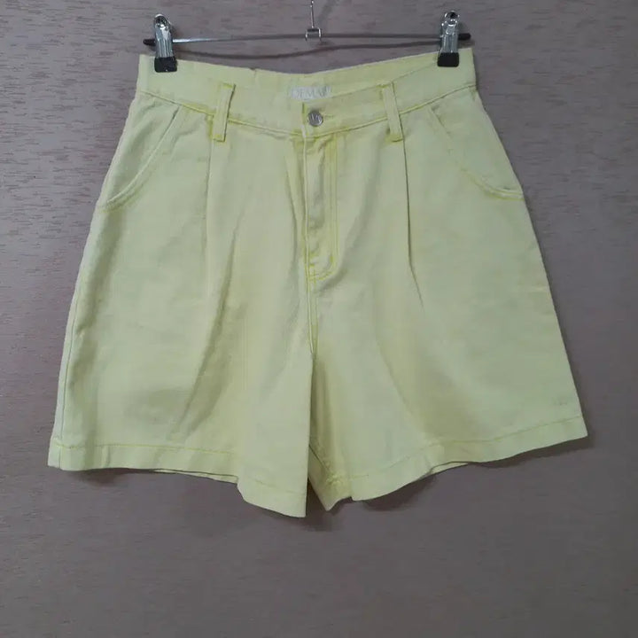[SOLD OUT] B5-1/DEMAR 노랑 반바지 여성