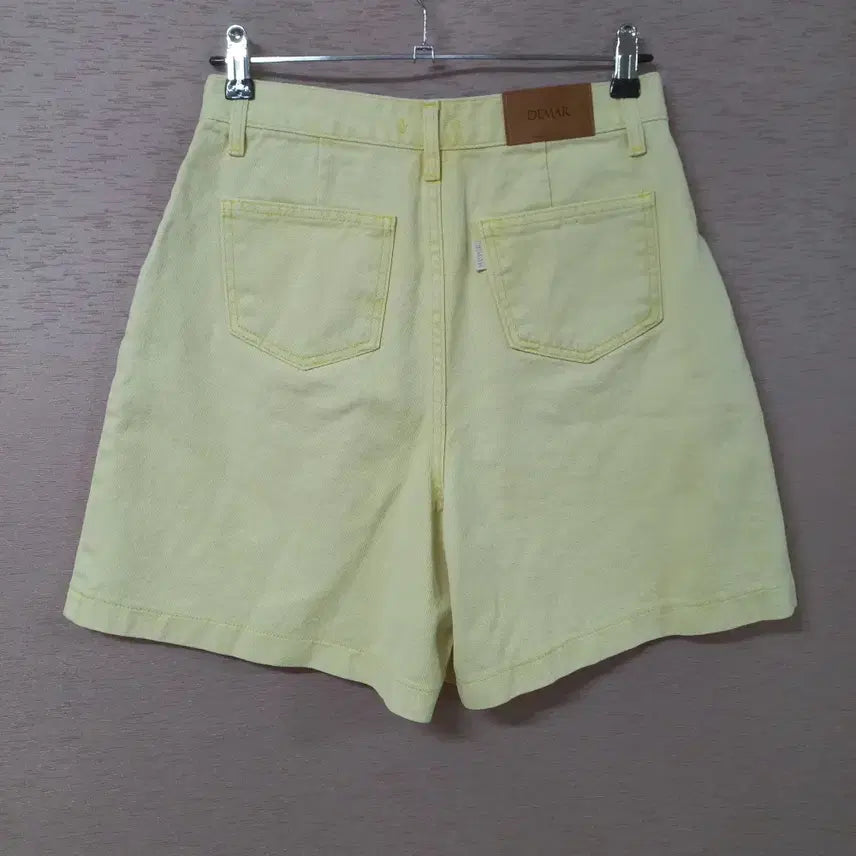 [SOLD OUT] B5-1/DEMAR 노랑 반바지 여성