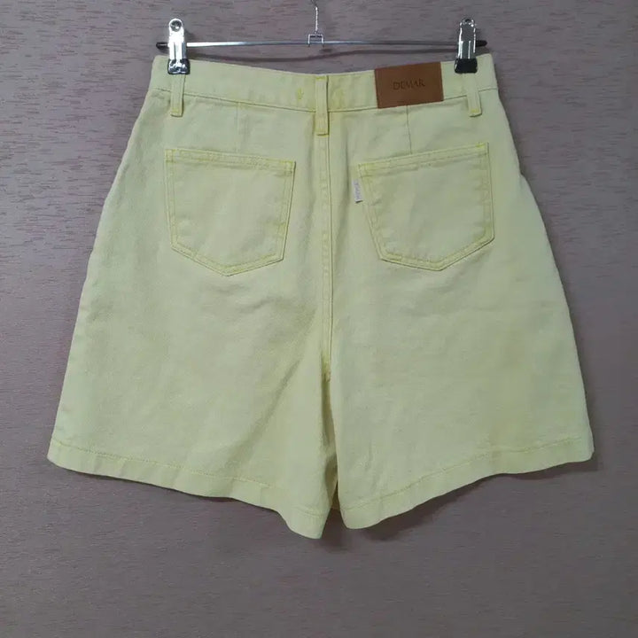 [SOLD OUT] B5-1/DEMAR 노랑 반바지 여성