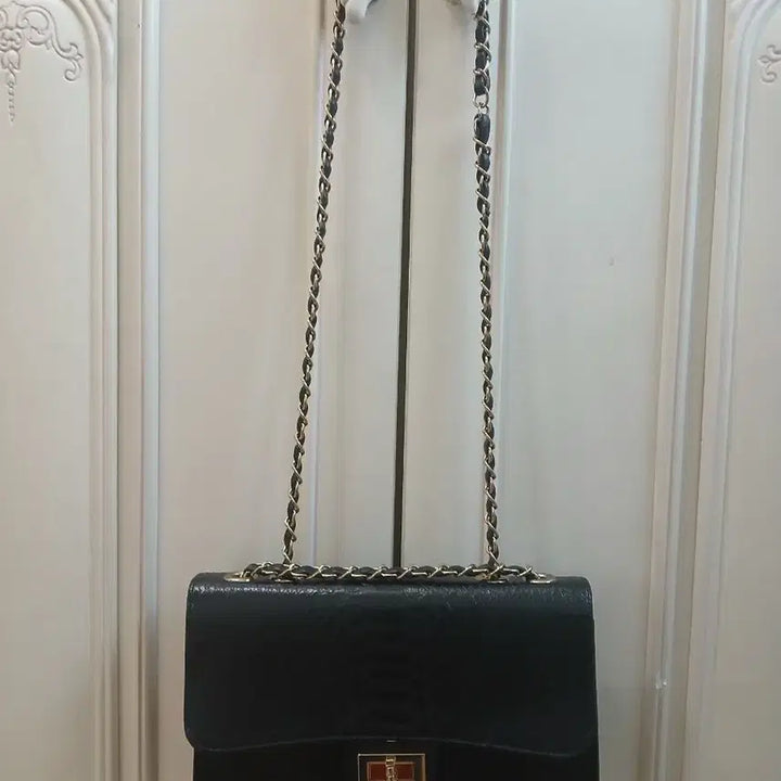 [BUNJANG] Brand Leather Bag / 브랜드 가죽 솔더백