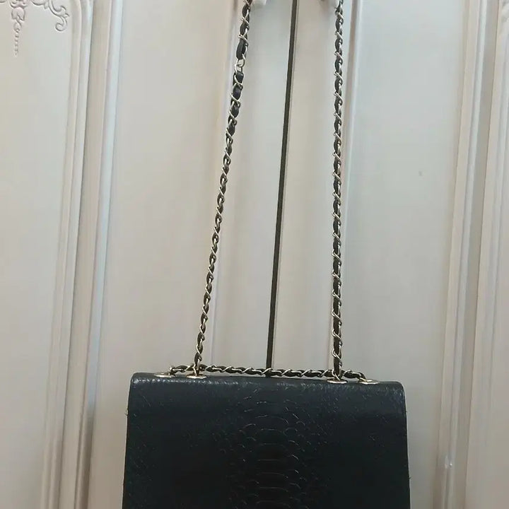 [BUNJANG] Brand Leather Bag / 브랜드 가죽 솔더백